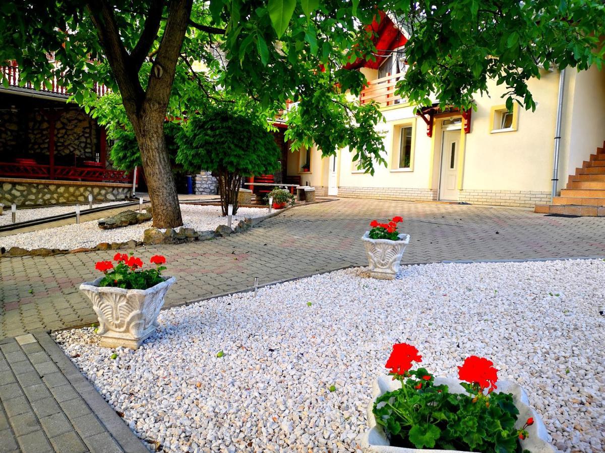 Zoeld Sziget Wellness Bed and Breakfast Egerszalók Eksteriør billede