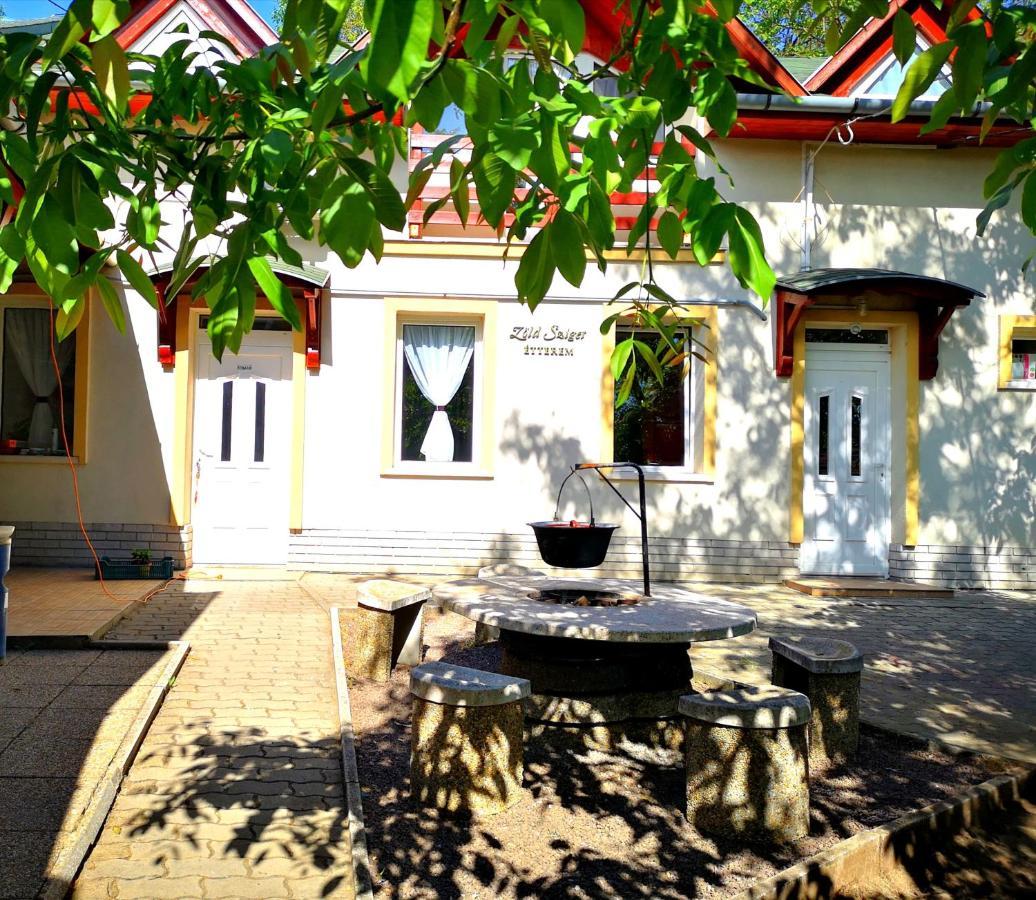Zoeld Sziget Wellness Bed and Breakfast Egerszalók Eksteriør billede